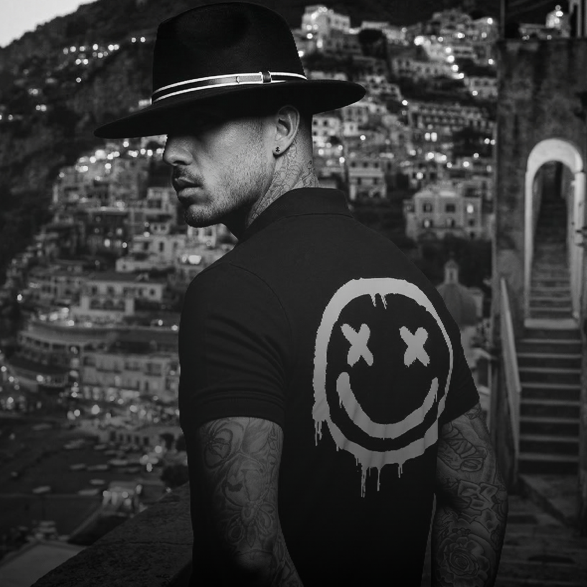 D.L.G Signature Shirt | Man Essential Line - The Back Smile